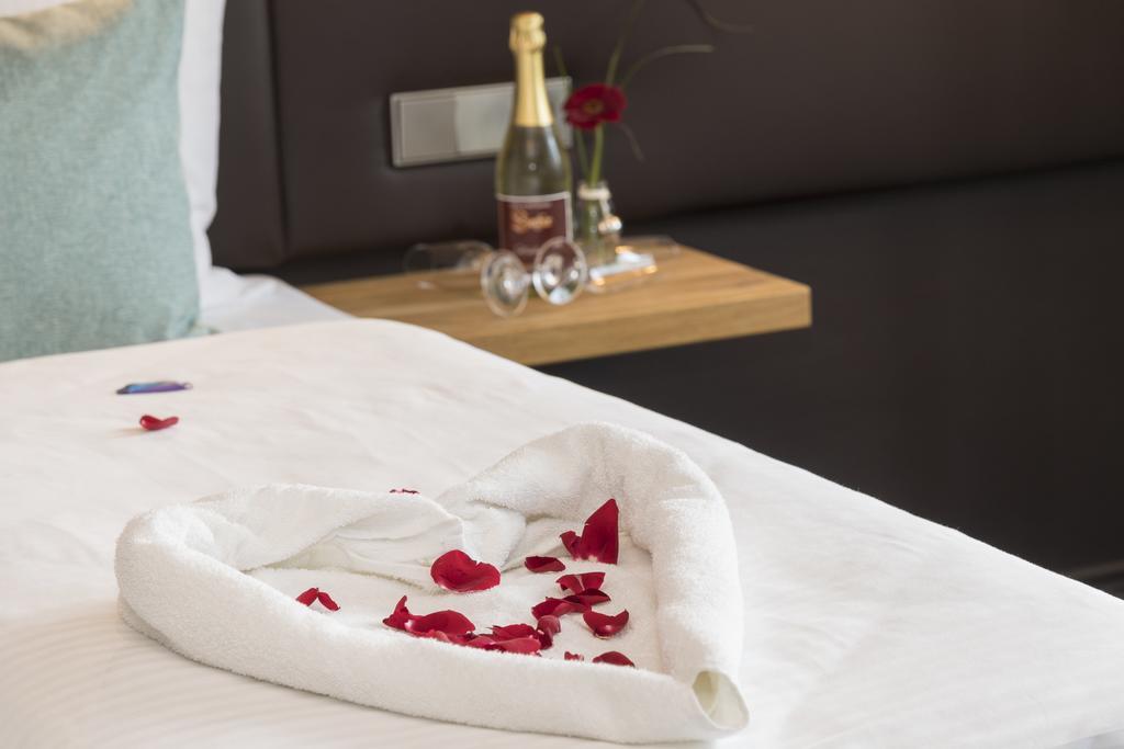 Hotel & Restaurant Becher Donzdorf Ngoại thất bức ảnh